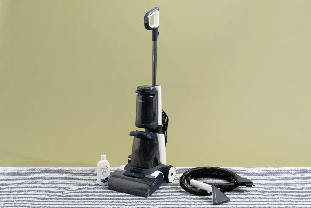 Rent Machine to Clean the Carpet